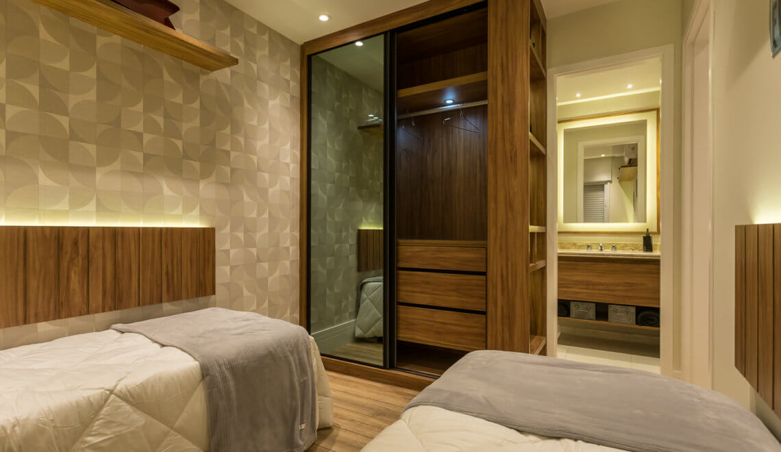 armários com porta de correr